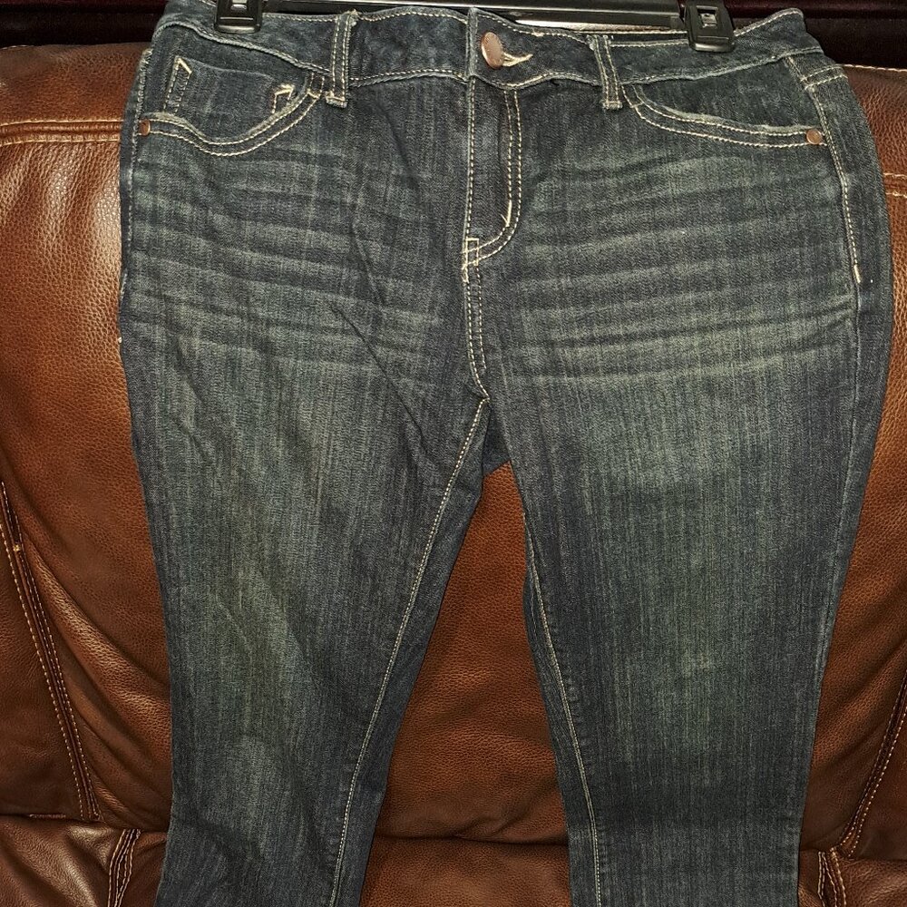 Vera Wang Capris size 4